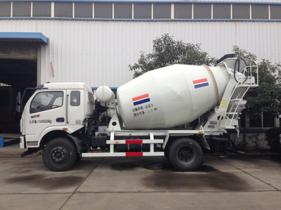 安徽徐工攪拌車 圖片與行業(yè)應(yīng)用解析