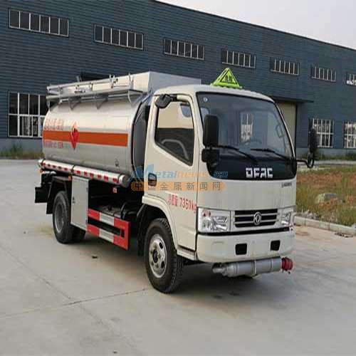 遼寧萬合力興汽車 供應鐵嶺地區優質油罐車及加油車